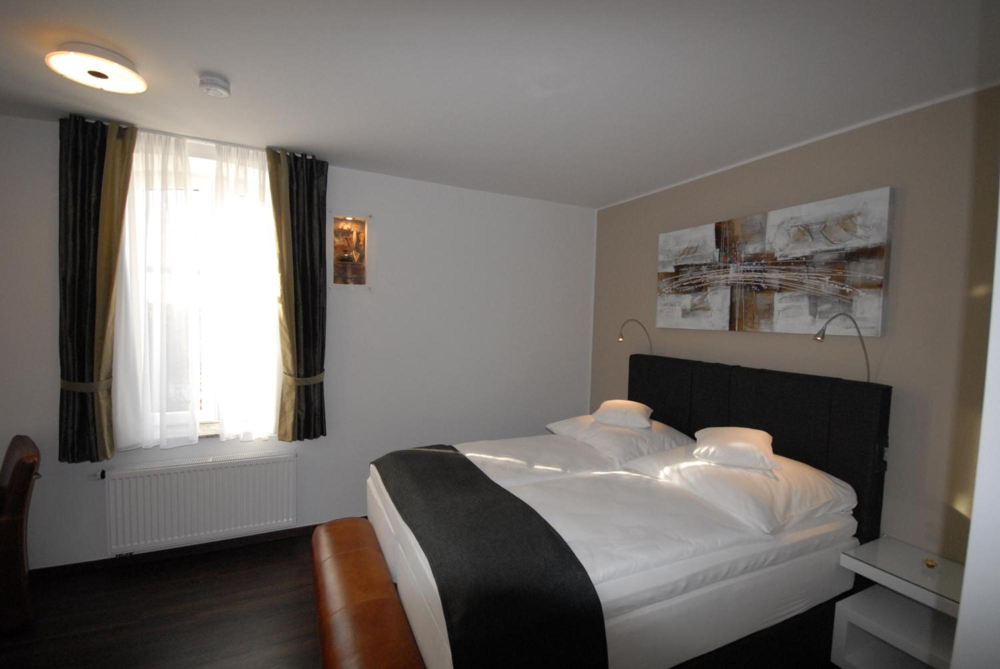 Landhotel Alte Toepferei Duisburg Eksteriør billede
