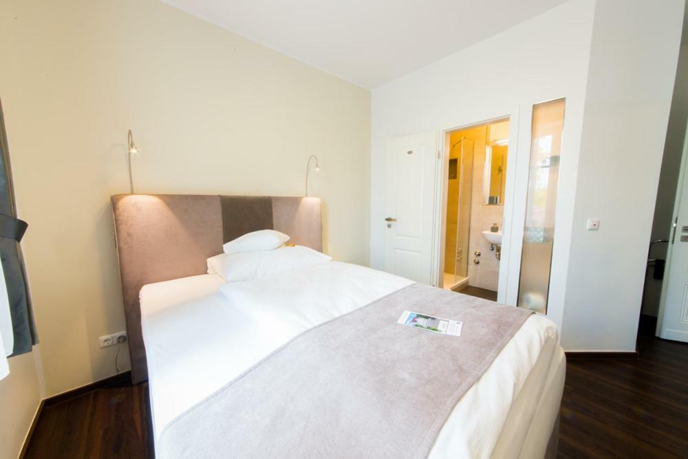 Landhotel Alte Toepferei Duisburg Eksteriør billede
