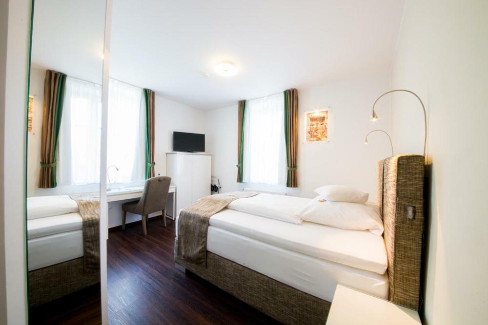 Landhotel Alte Toepferei Duisburg Eksteriør billede