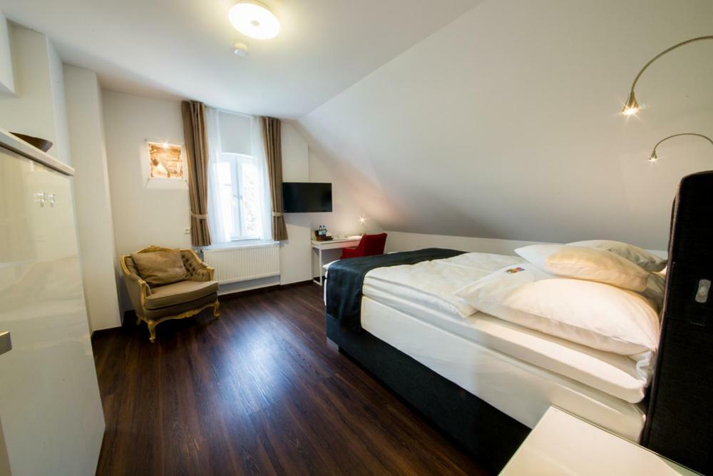Landhotel Alte Toepferei Duisburg Eksteriør billede