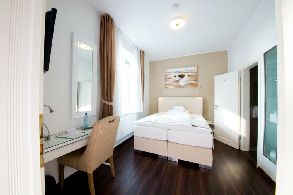 Landhotel Alte Toepferei Duisburg Eksteriør billede